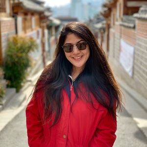 Meet your Posher, Julie